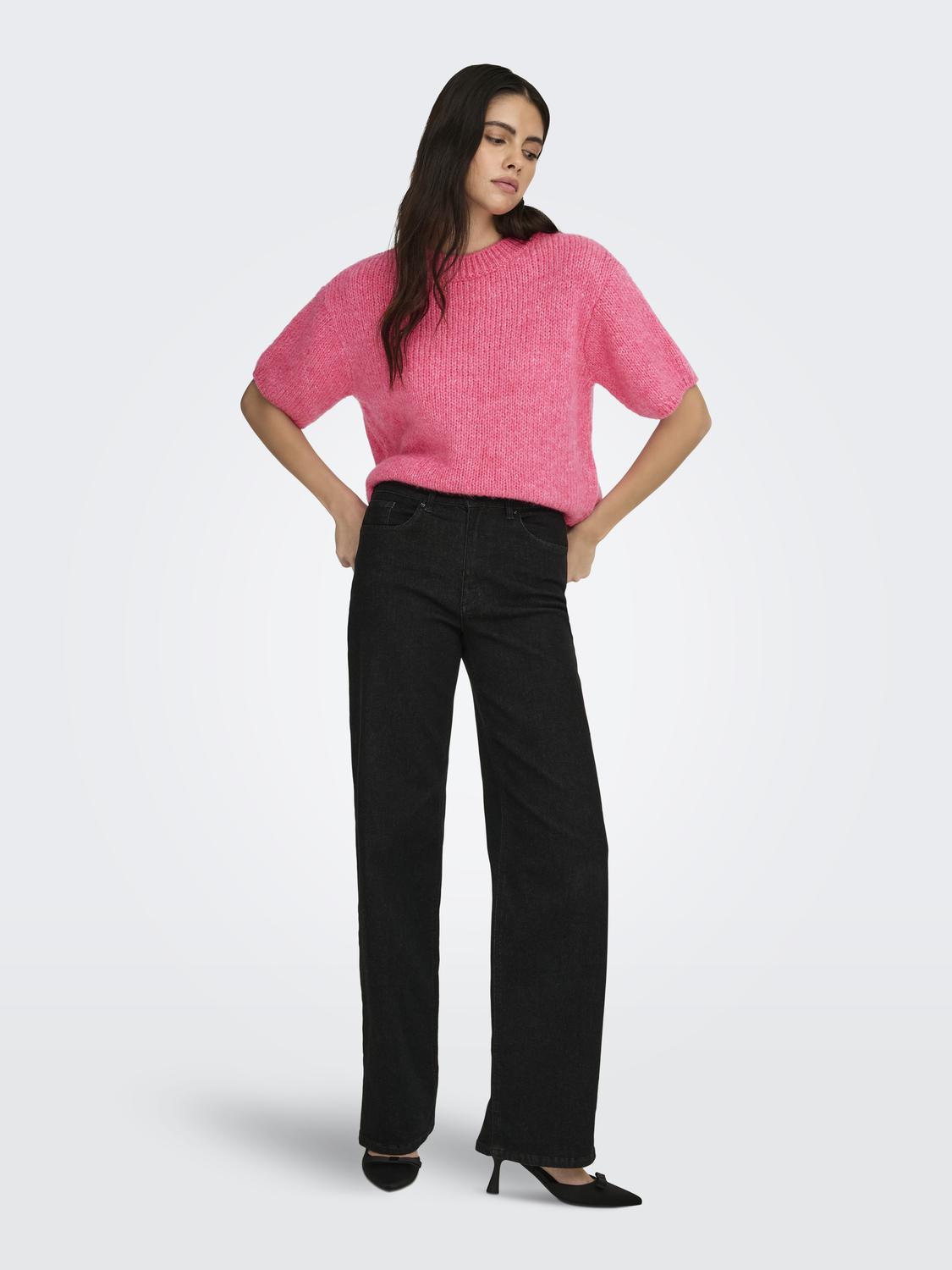 model_shot-front_full