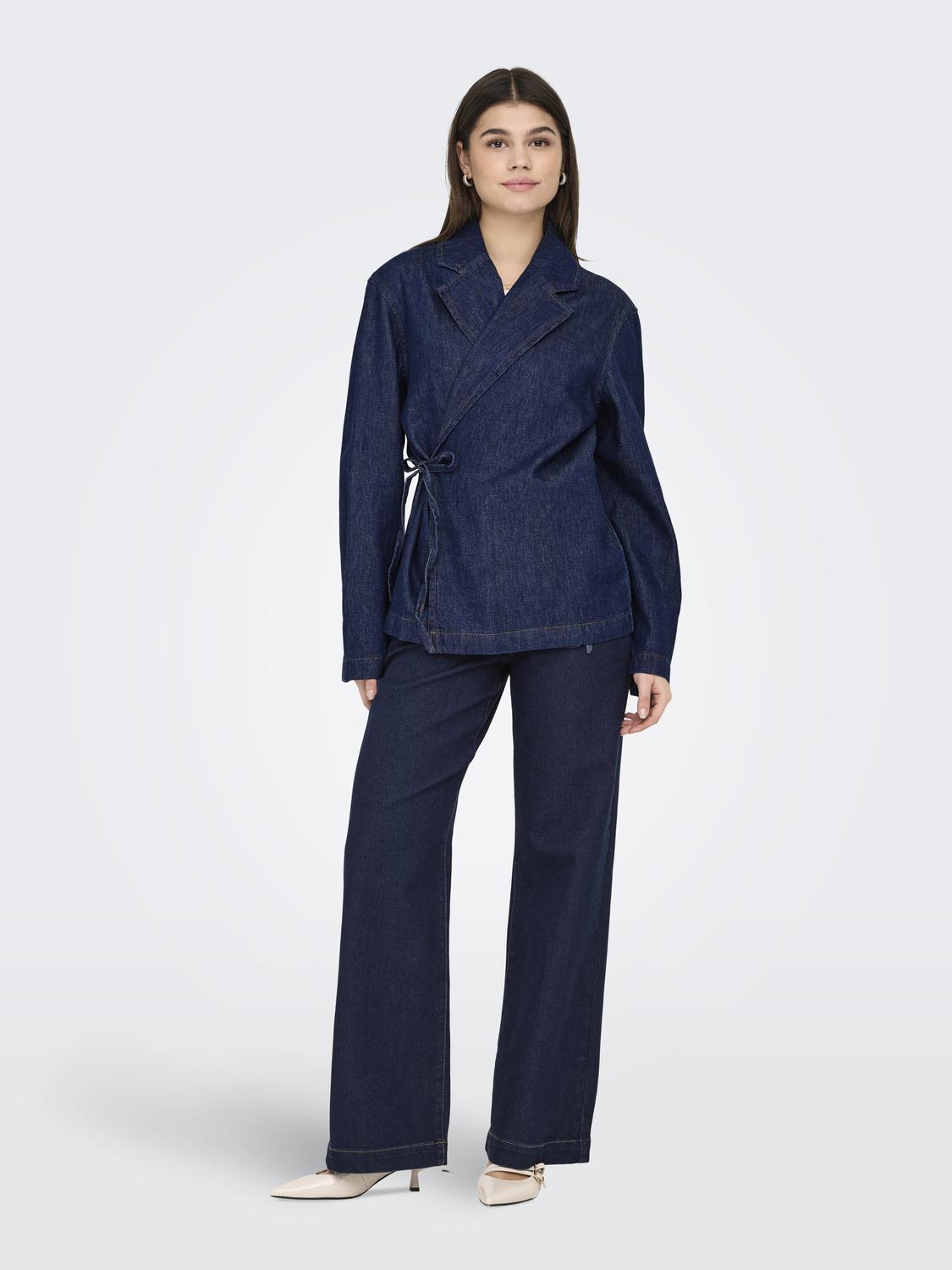 model_shot-front_full