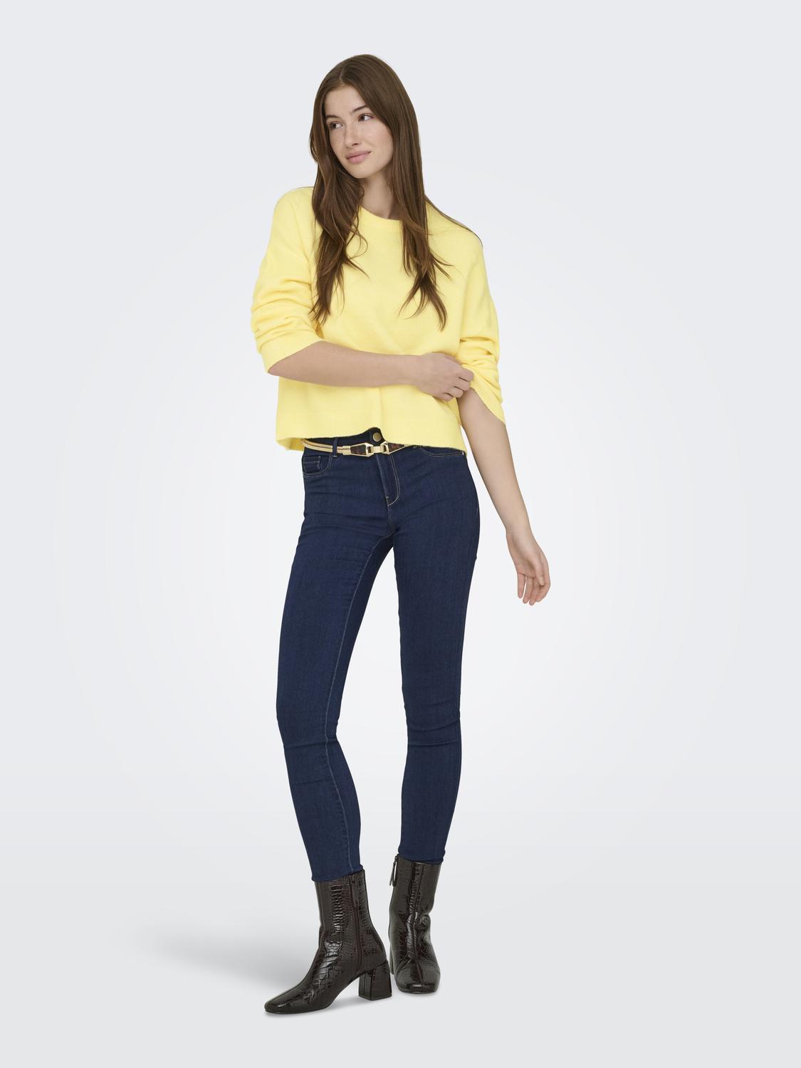 model_shot-front_full