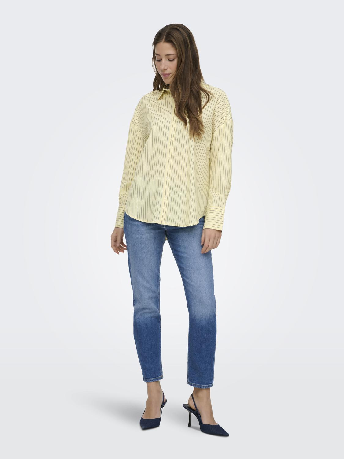 model_shot-front_full