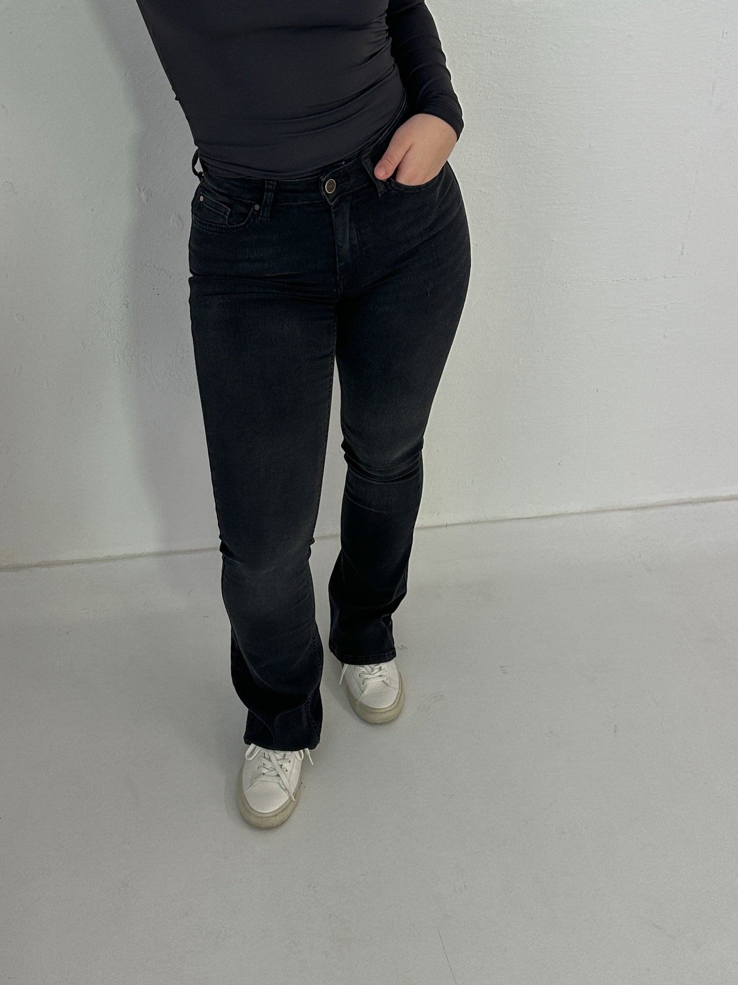 ONLBLUSH MW Flared Jeans - TAI1099