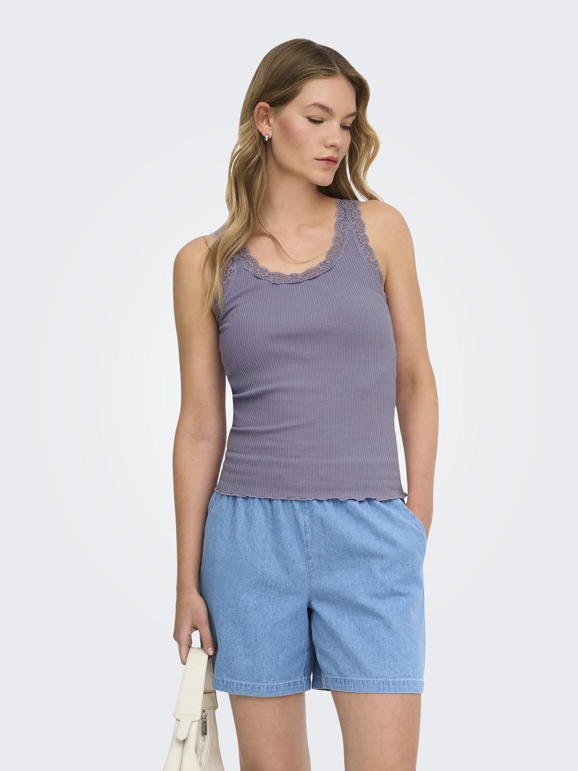model_shot-front