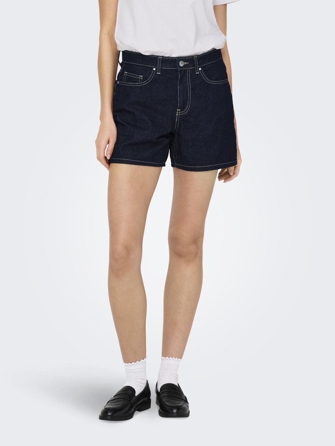 model_shot-front