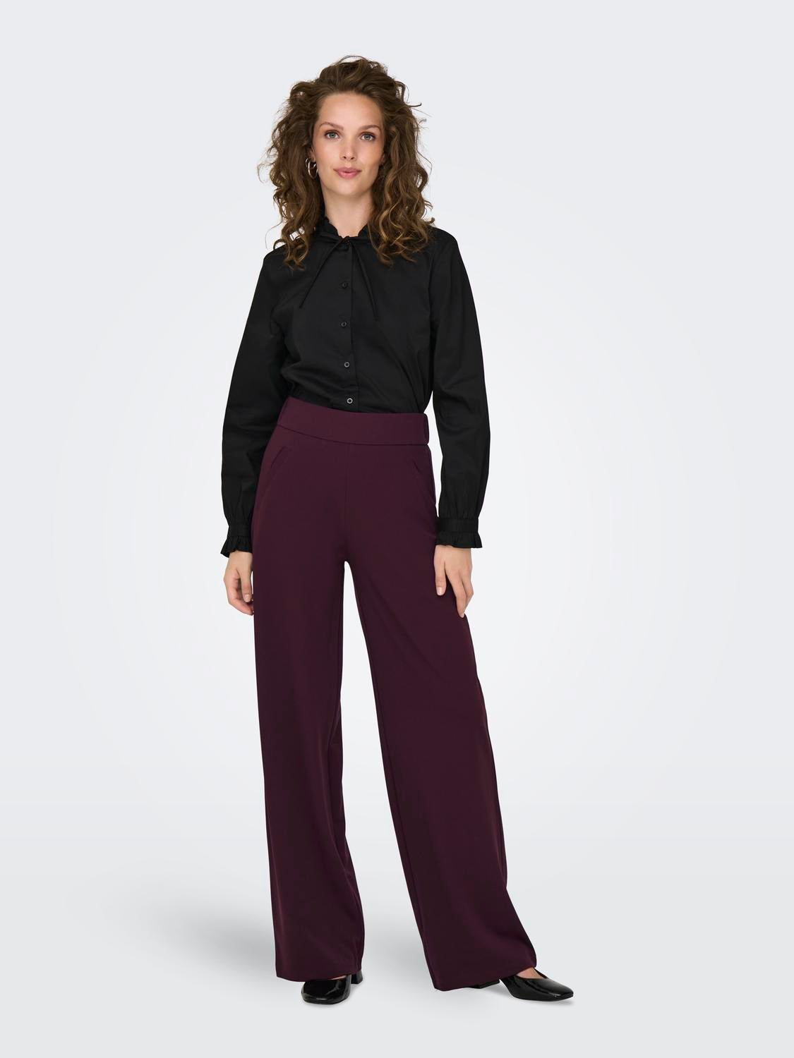 model_shot-front_full