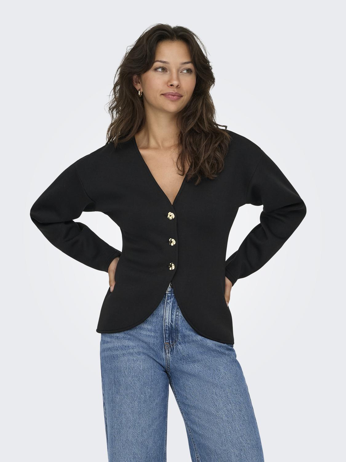 model_shot-front