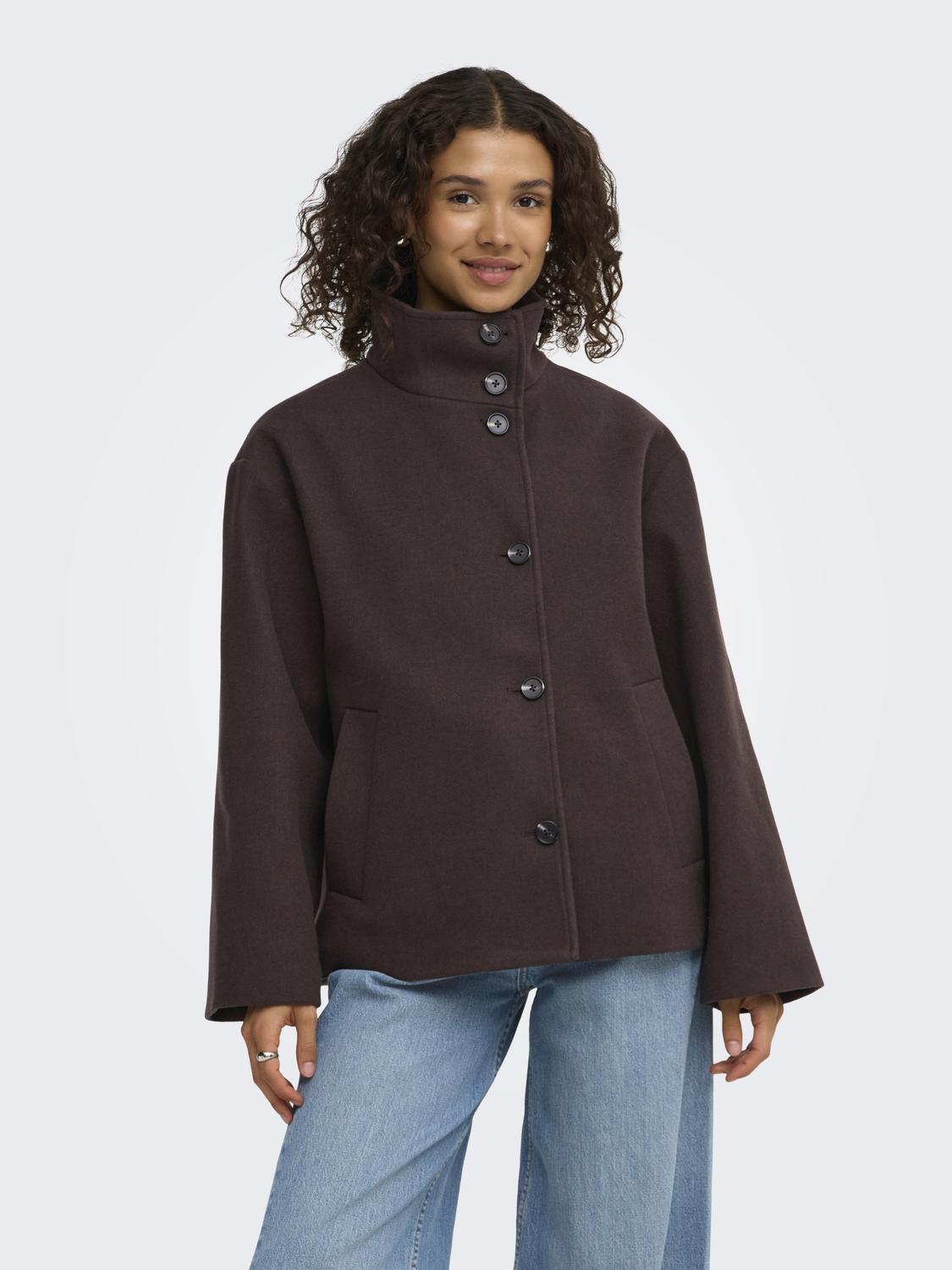model_shot-front