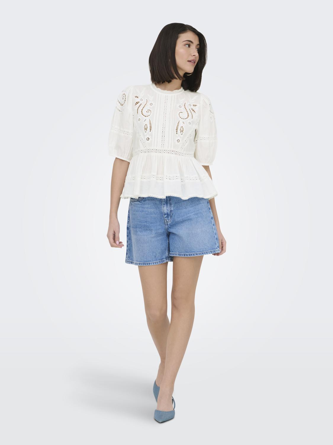 model_shot-front_full