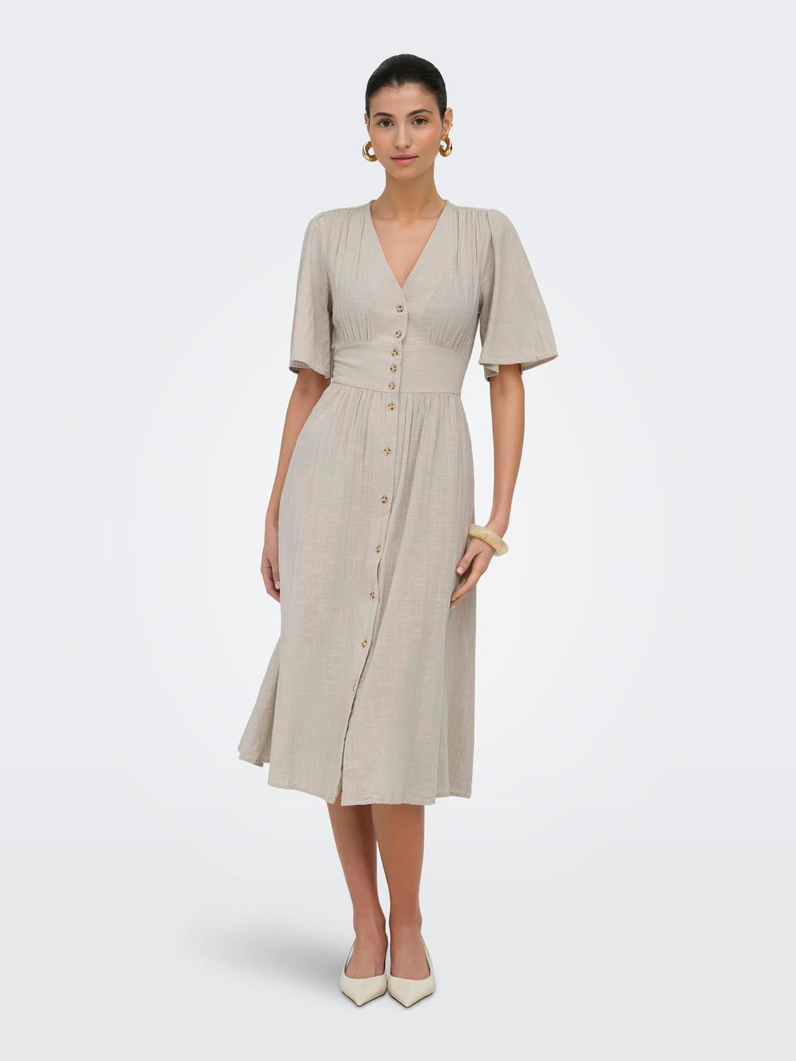 model_shot-front