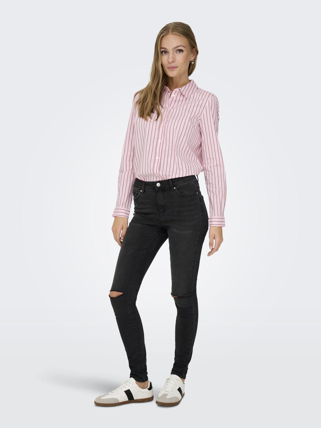 model_shot-front_full