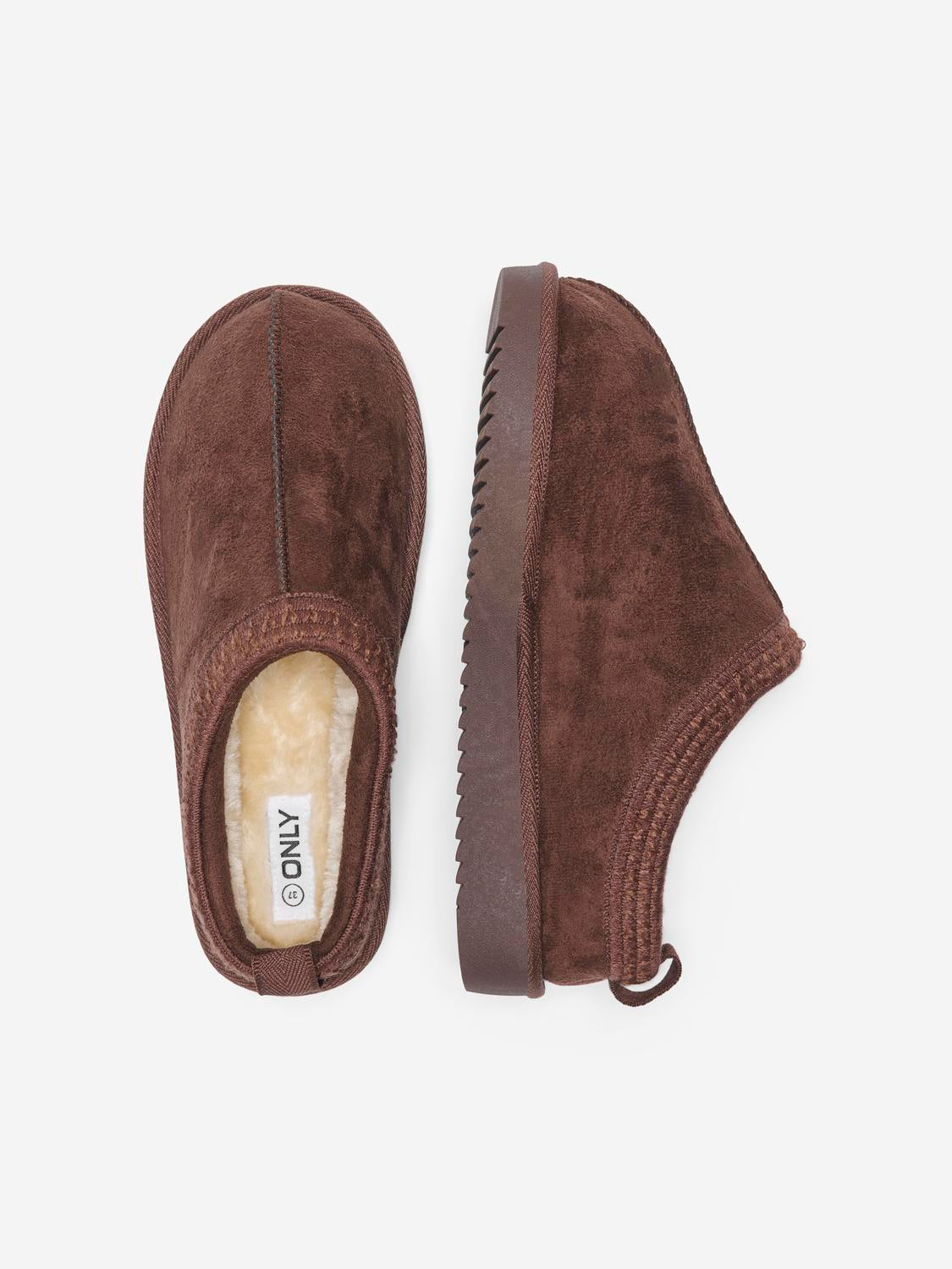 model_shot-front_full