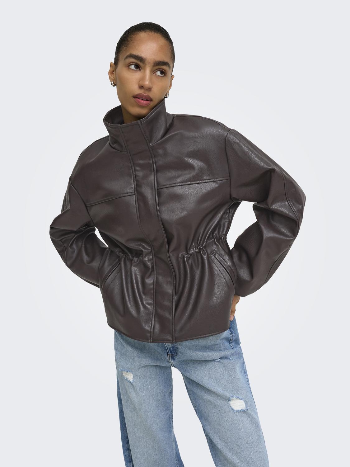 model_shot-front