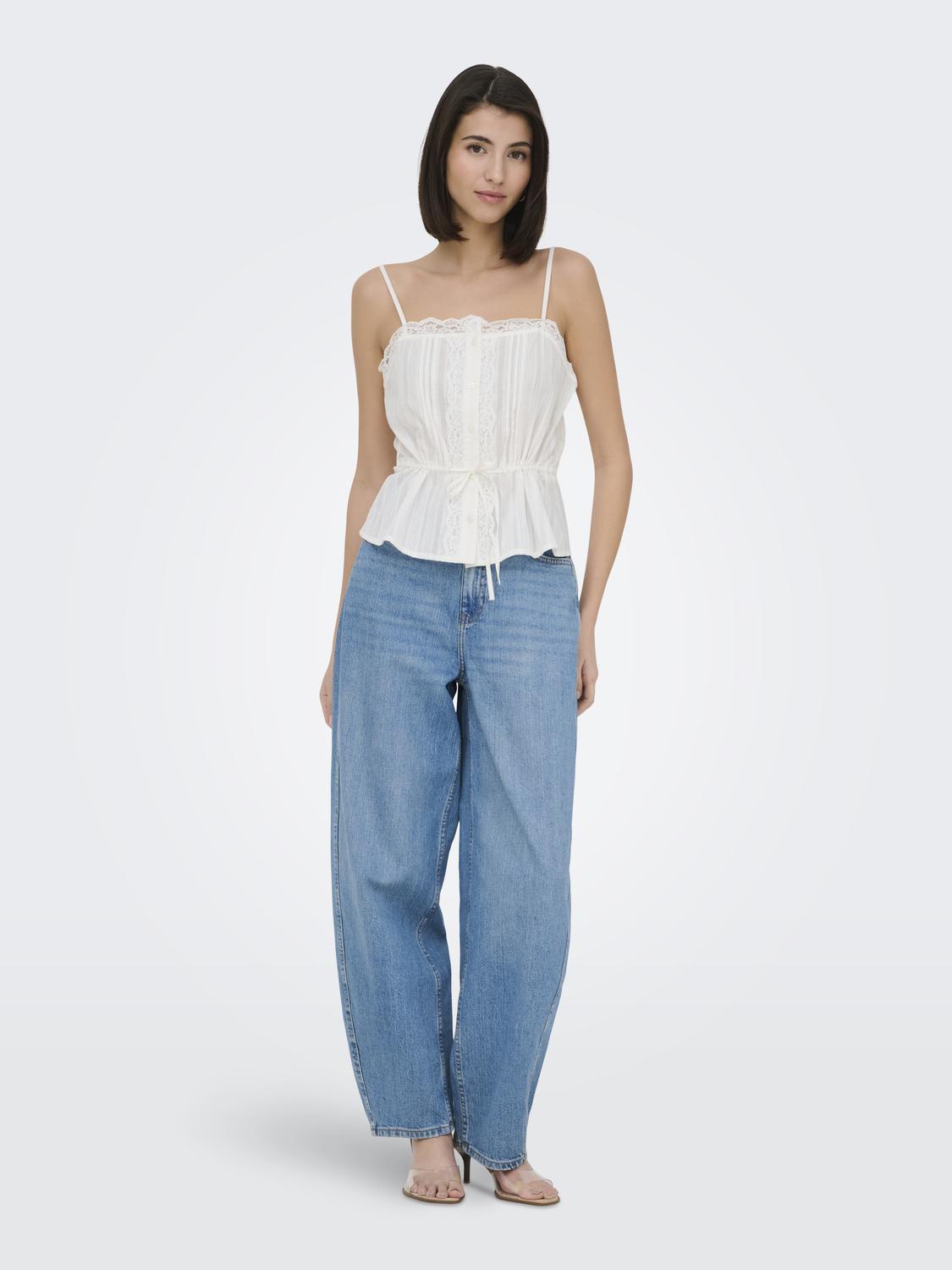 model_shot-front_full