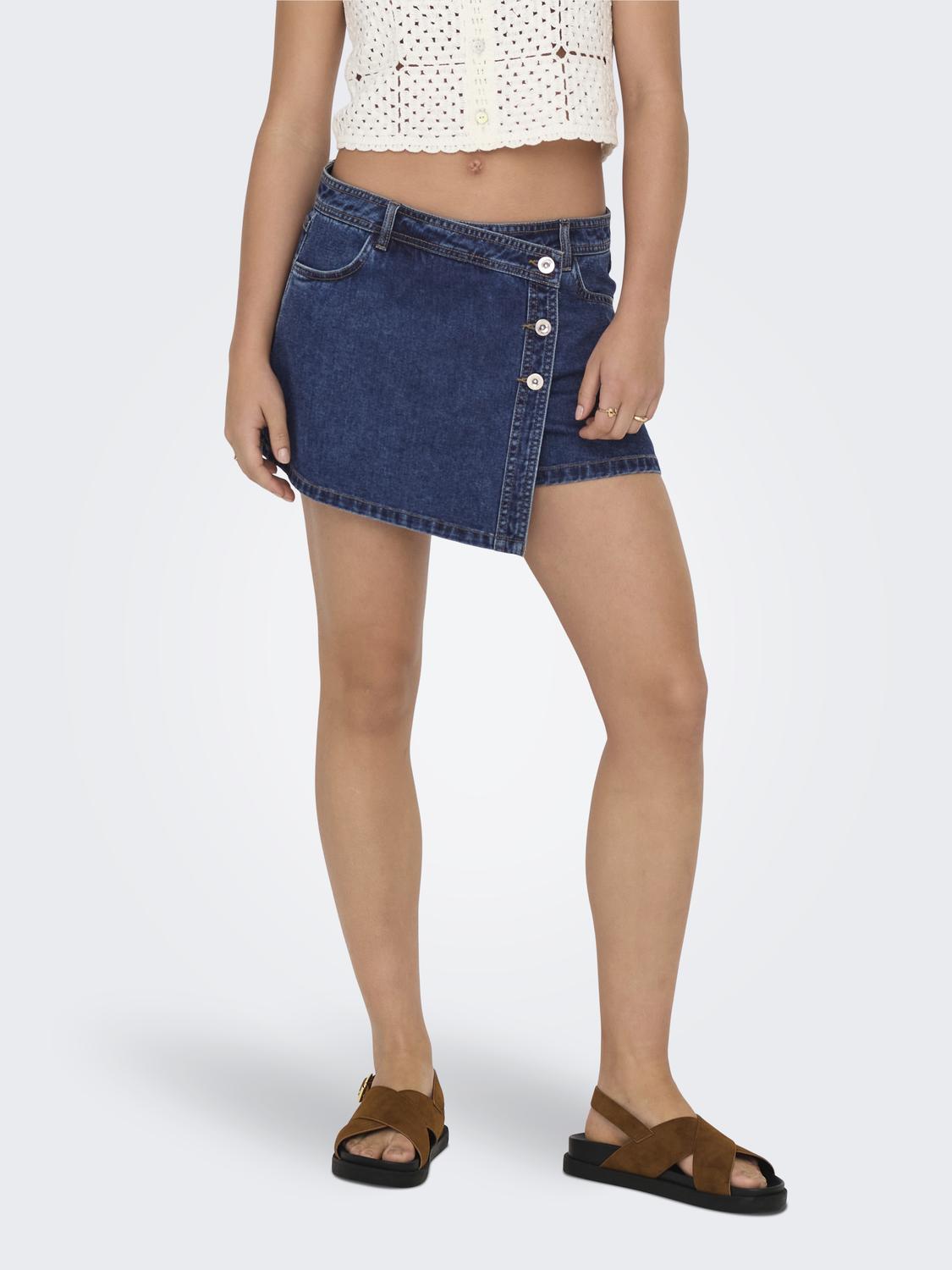 model_shot-front