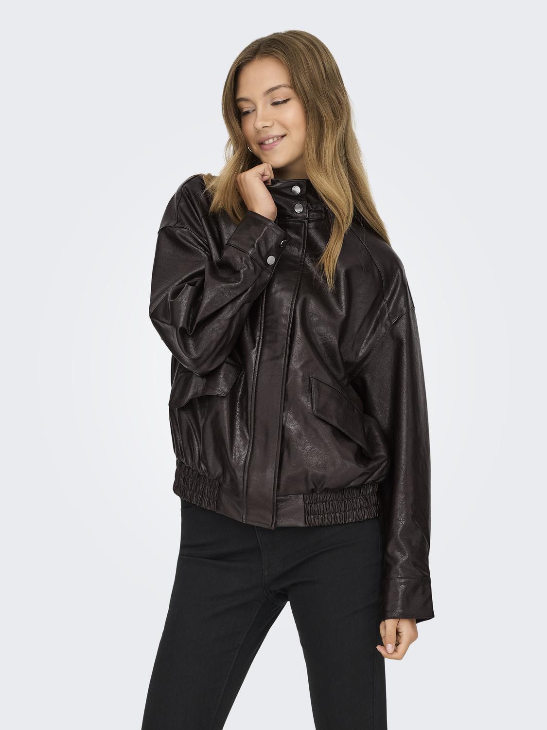 model_shot-front