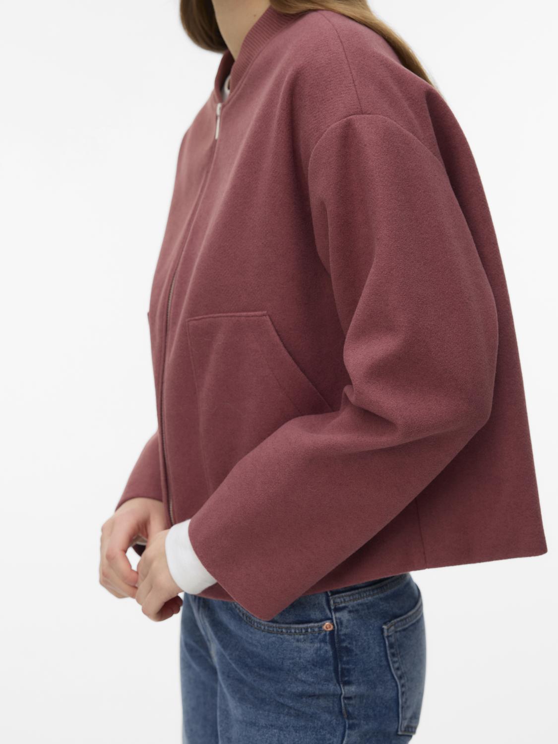 model_shot-detail