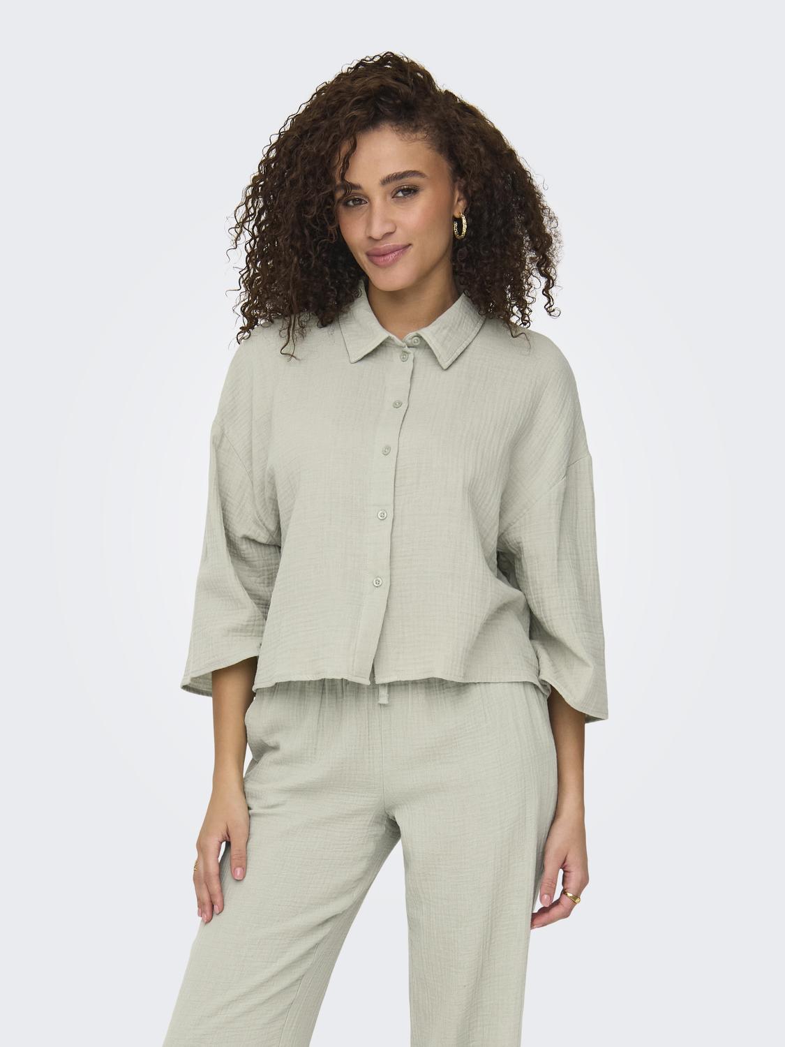 model_shot-front