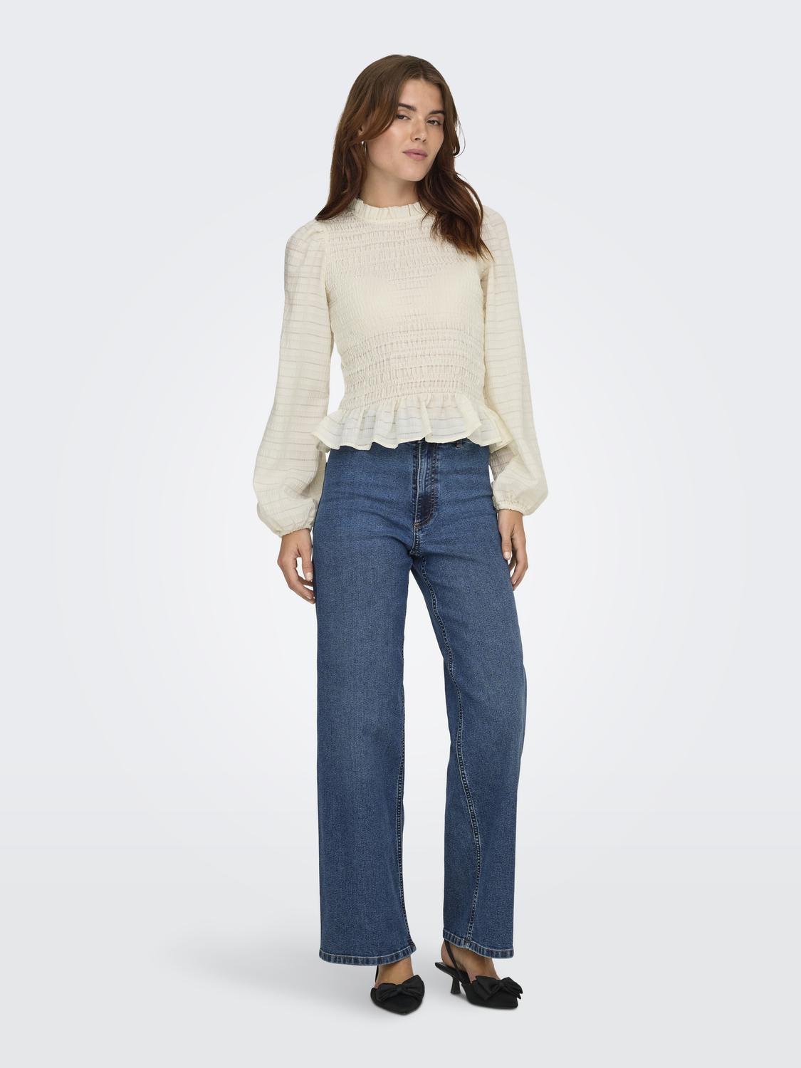 model_shot-front_full