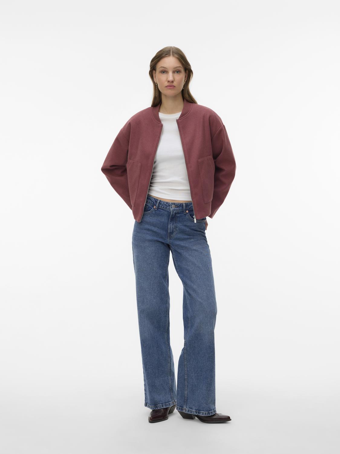 model_shot-front