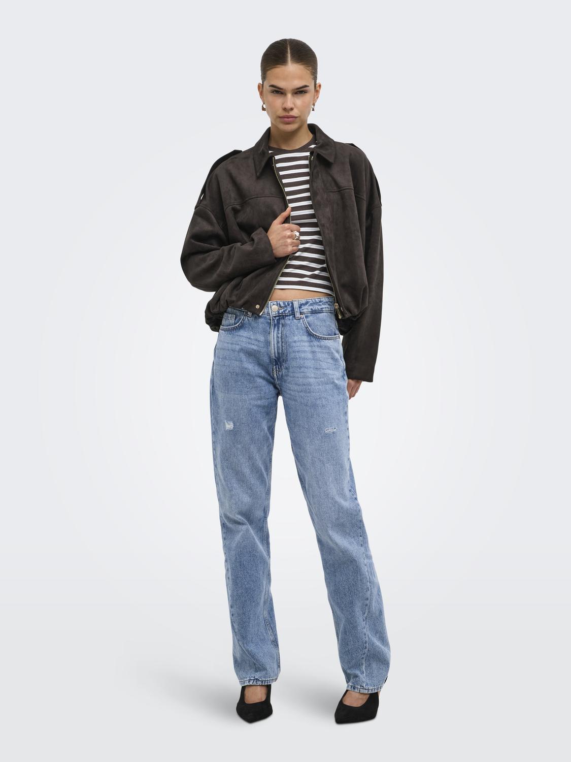 model_shot-front_full
