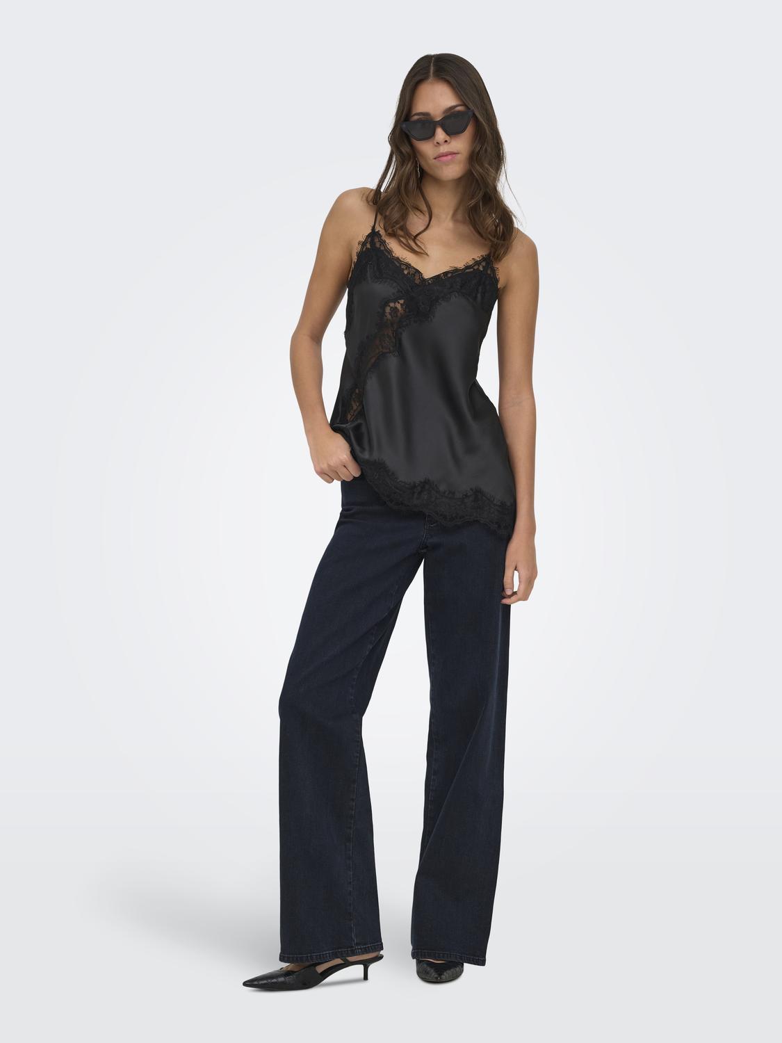 model_shot-front_full