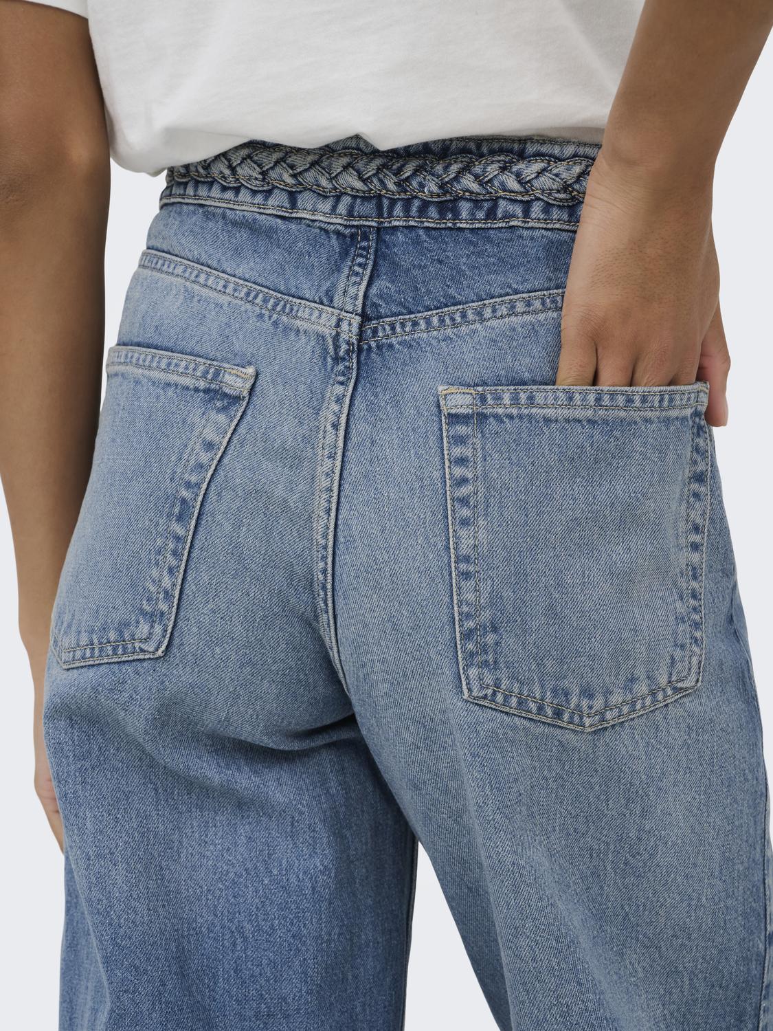 model_shot-detail