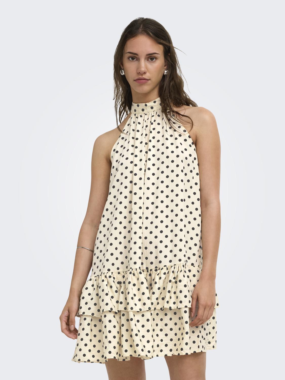model_shot-front
