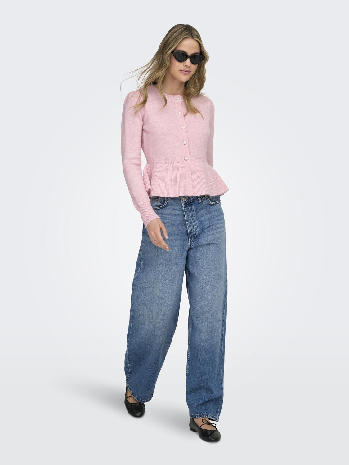 model_shot-front_full