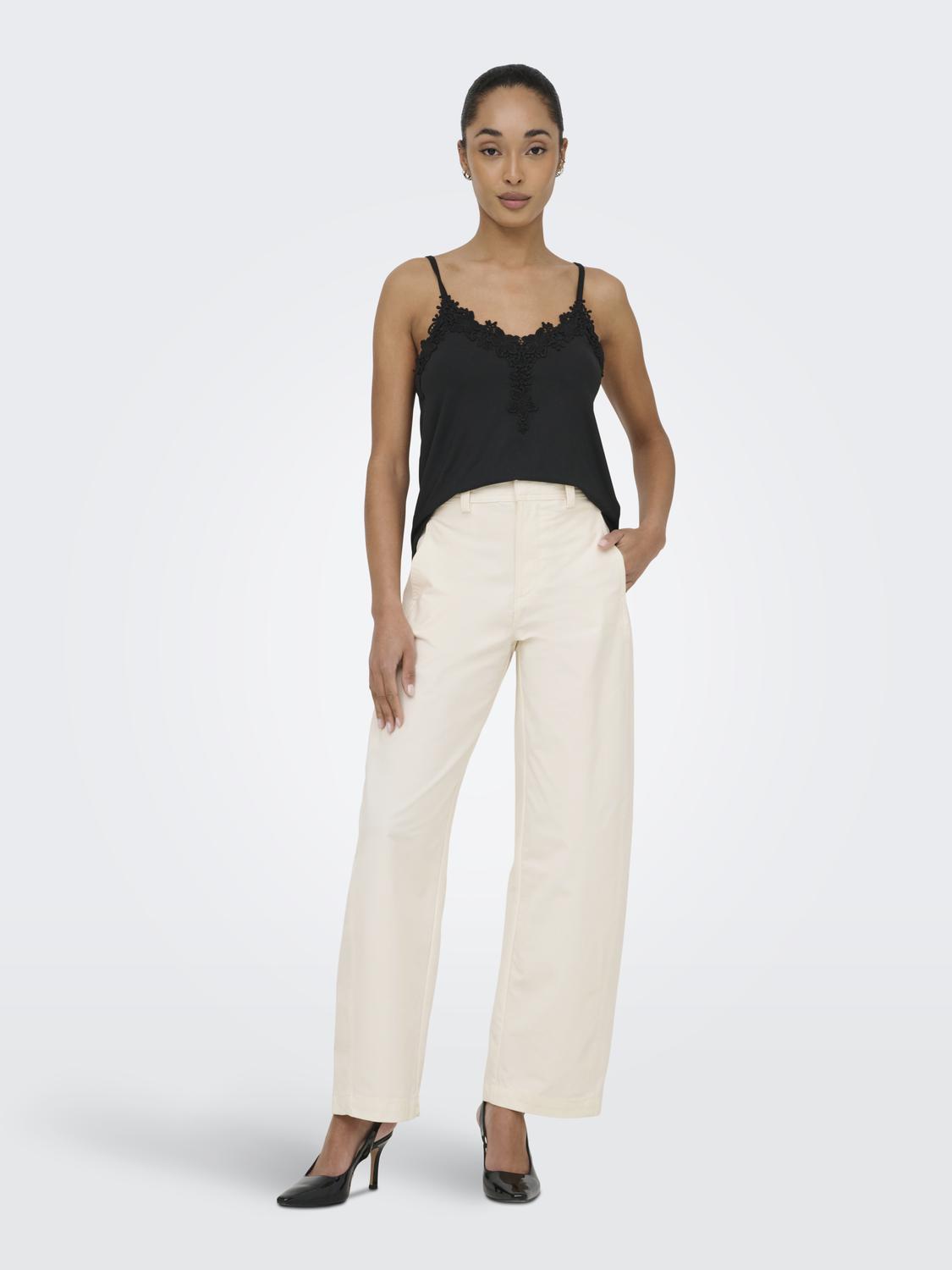 model_shot-front_full