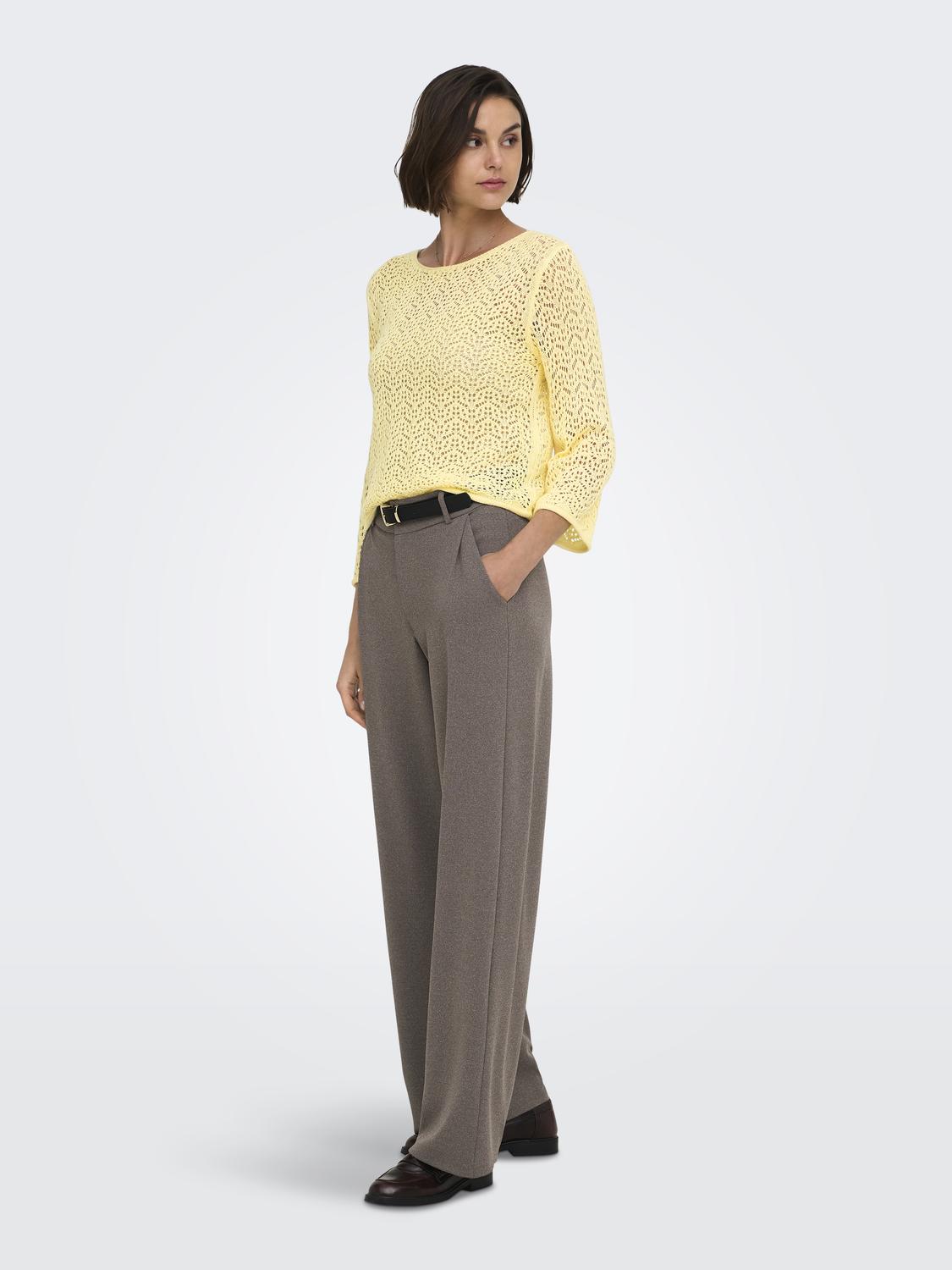 model_shot-front_full