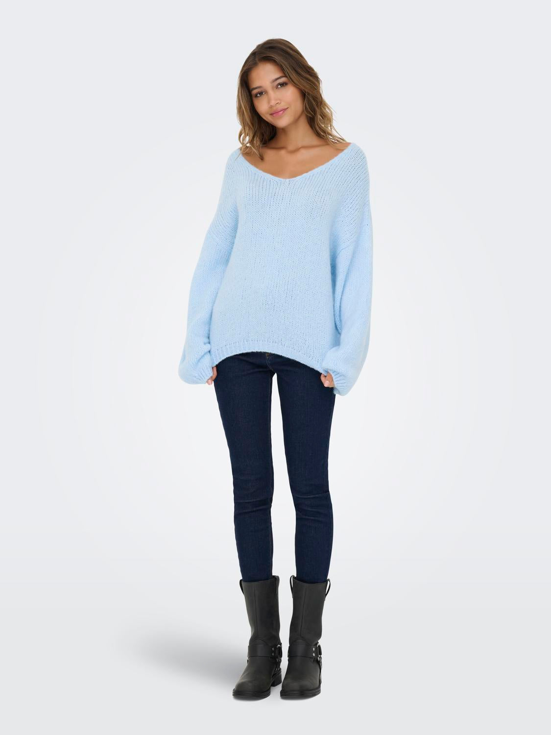 model_shot-front_full