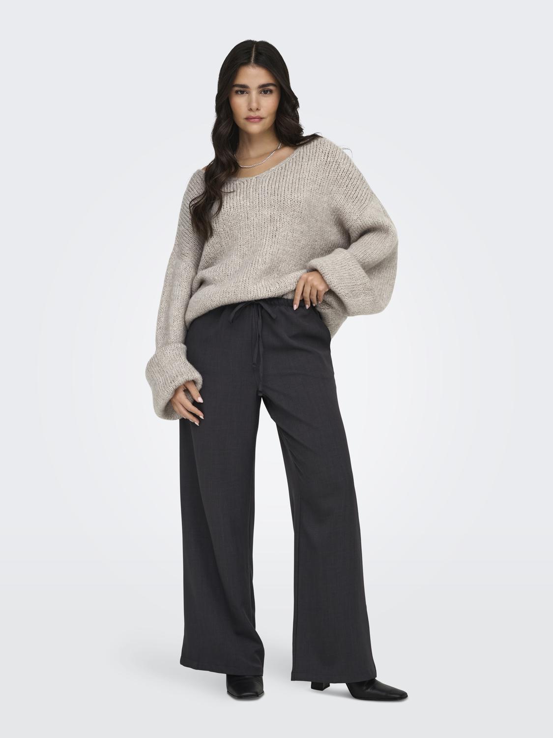 model_shot-front_full