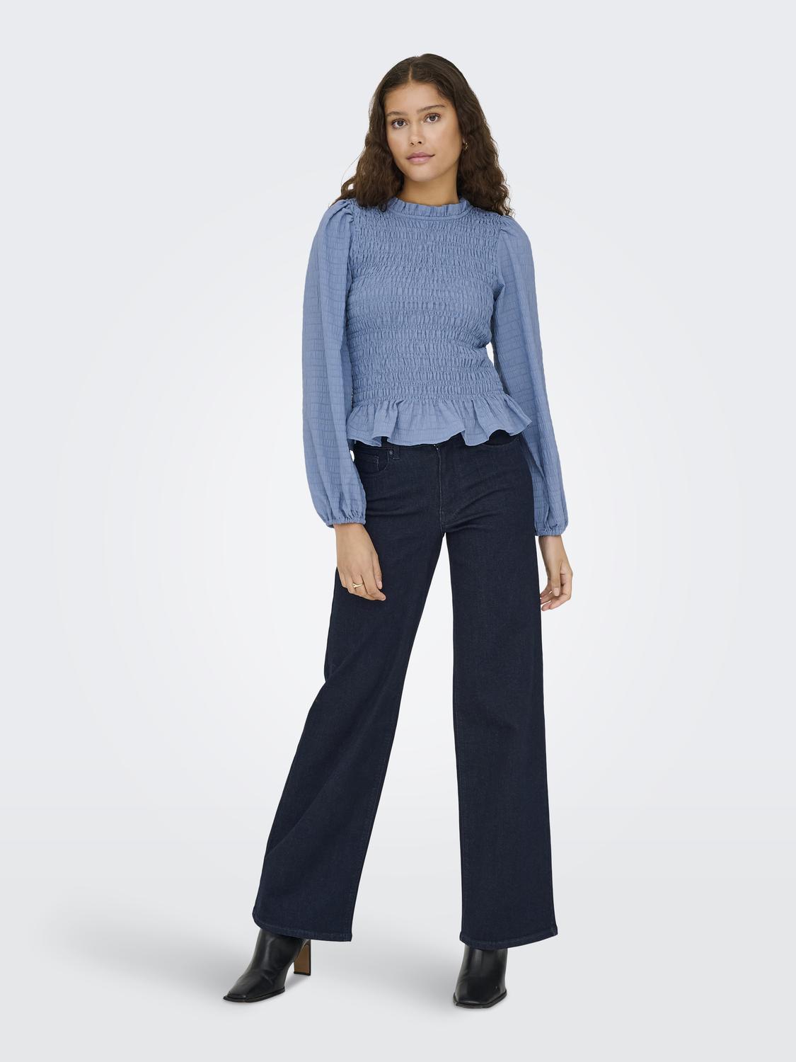 model_shot-front_full