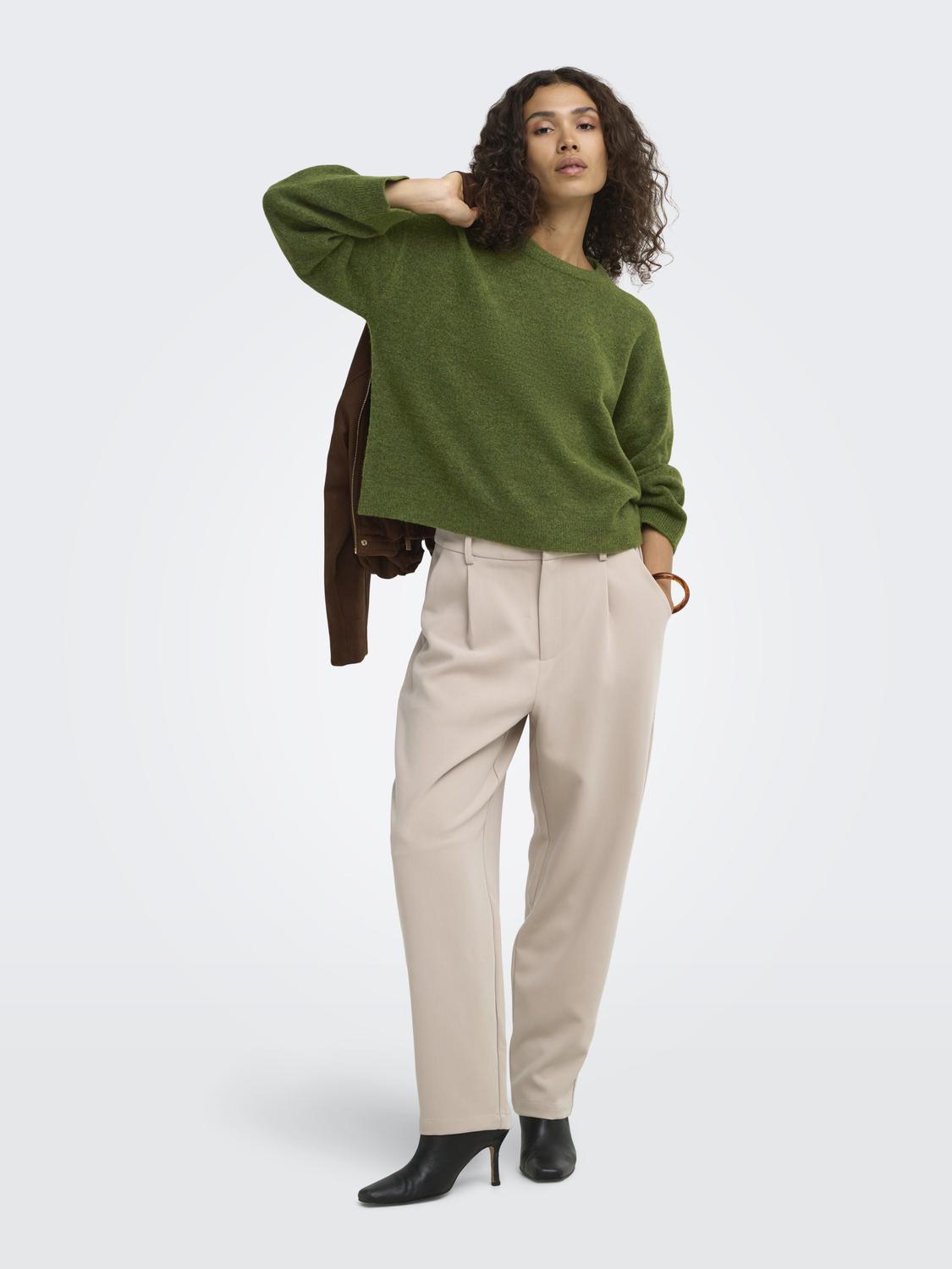 model_shot-front_full