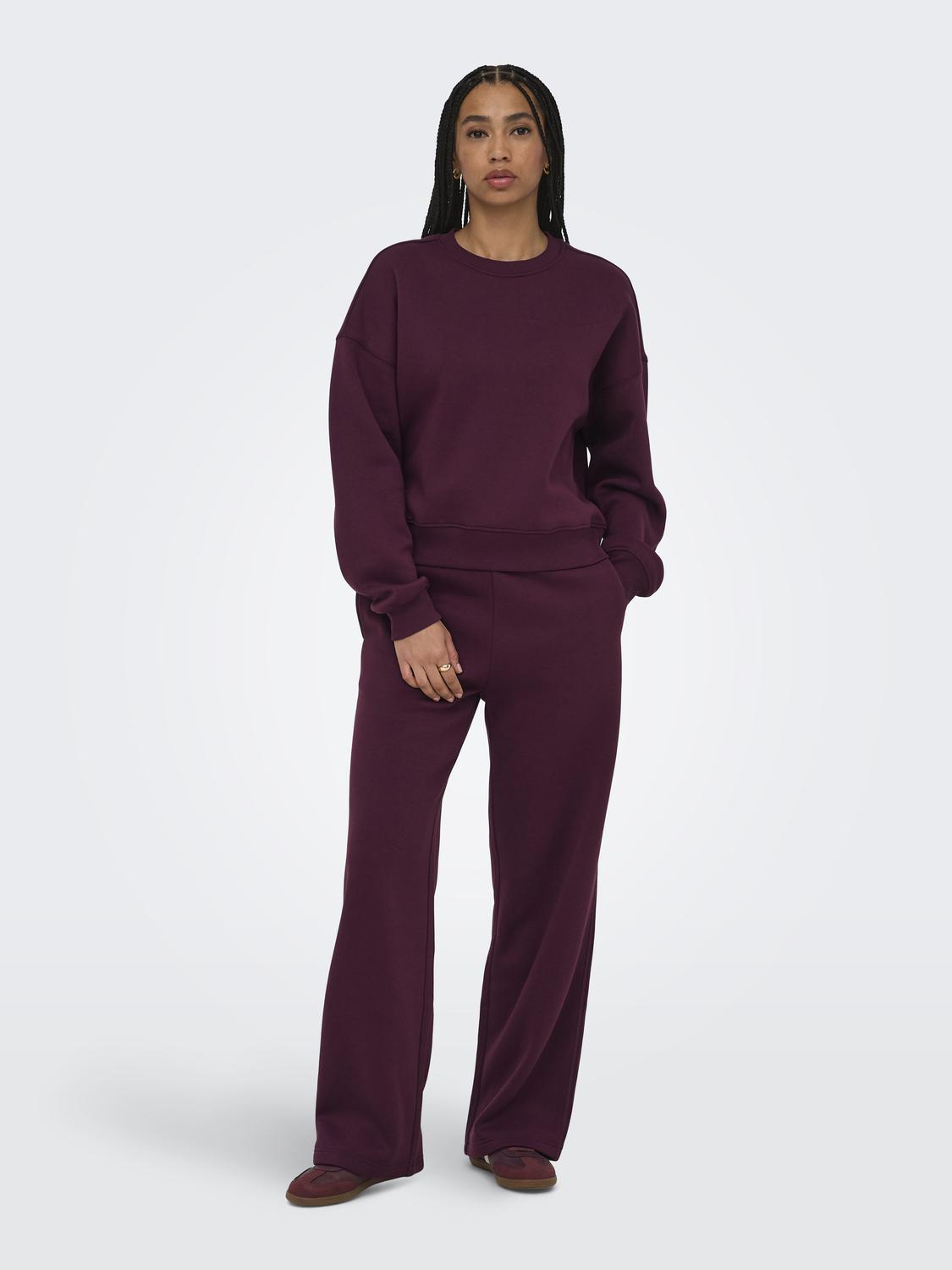 model_shot-front_full