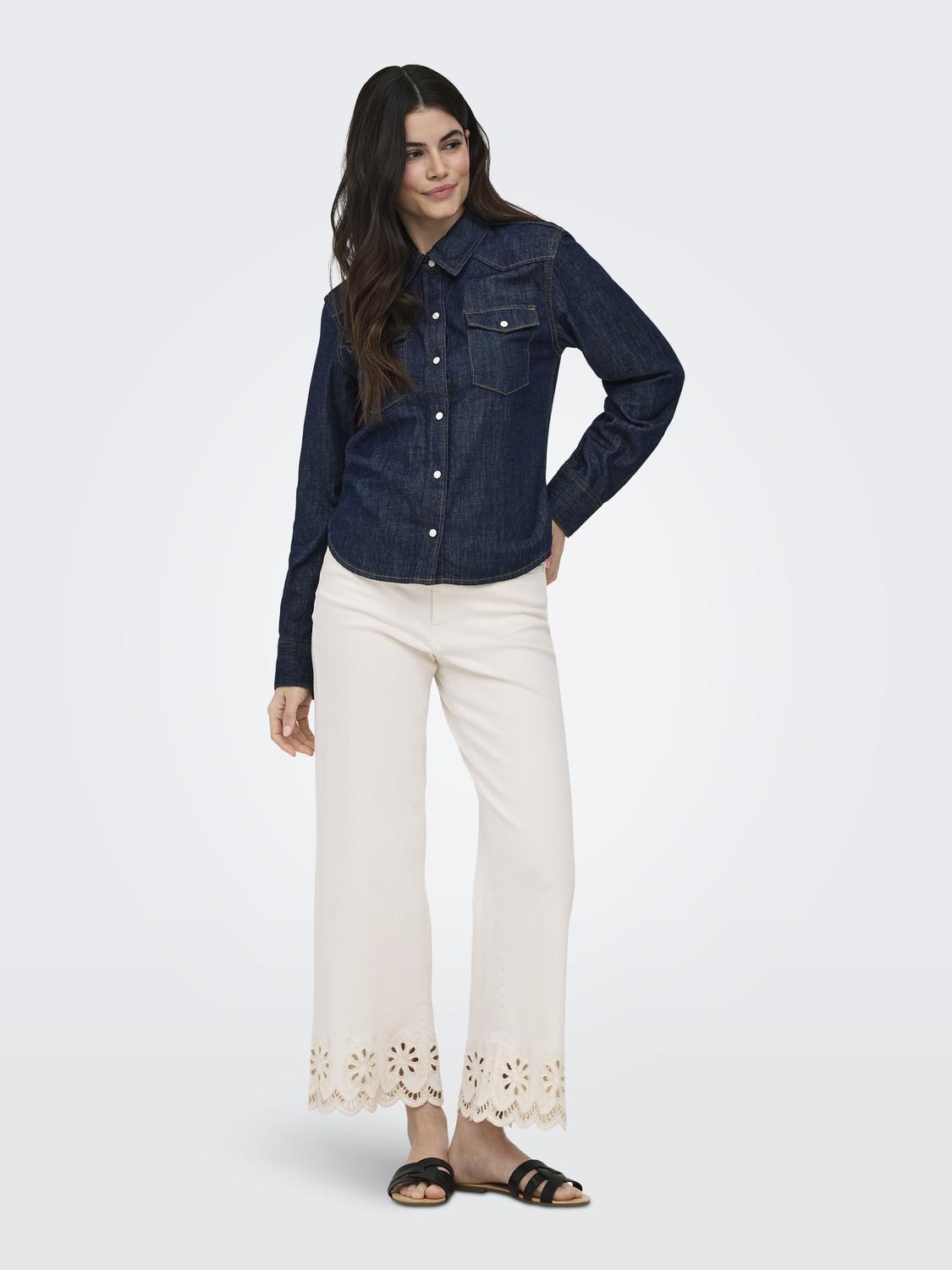 model_shot-front_full