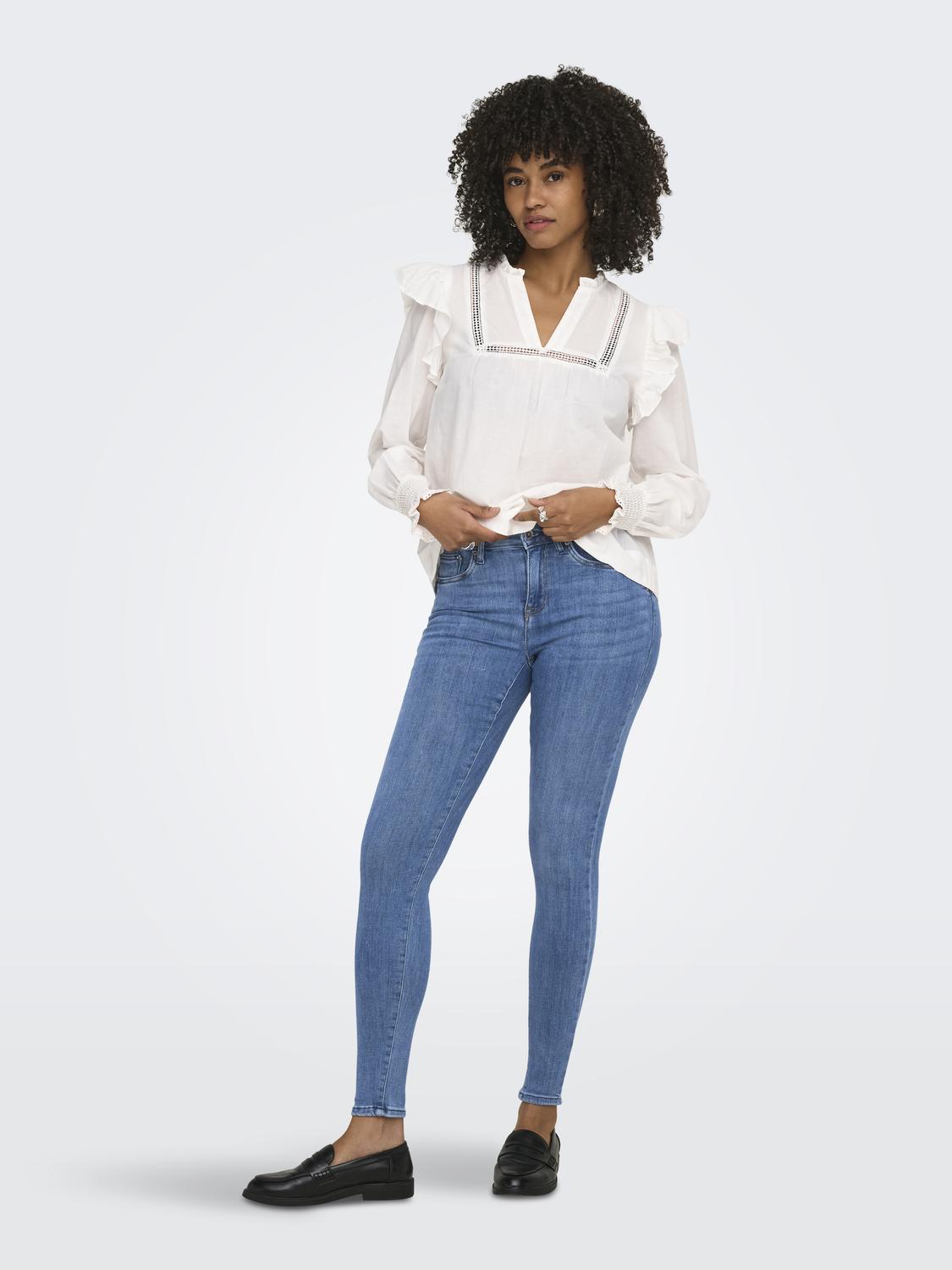 model_shot-front_full