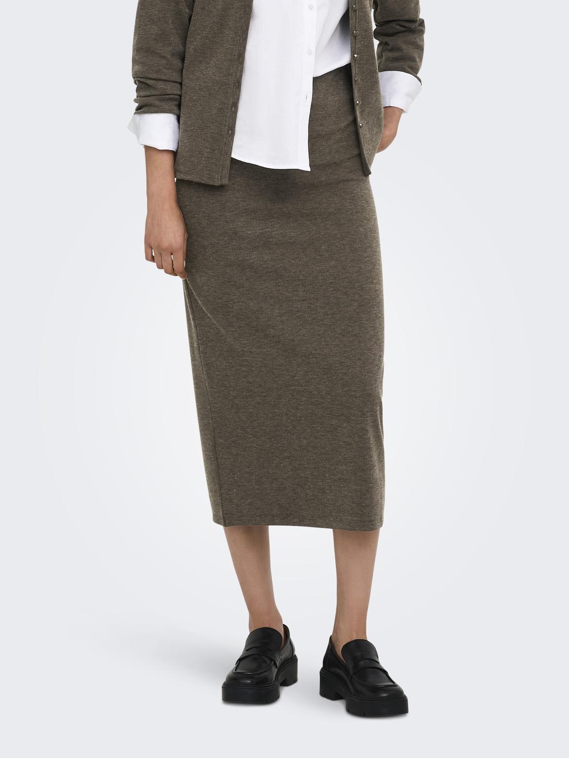 model_shot-front